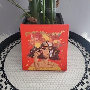 Kara Beauty Flower After Hours Creative Eyeshadow Palette